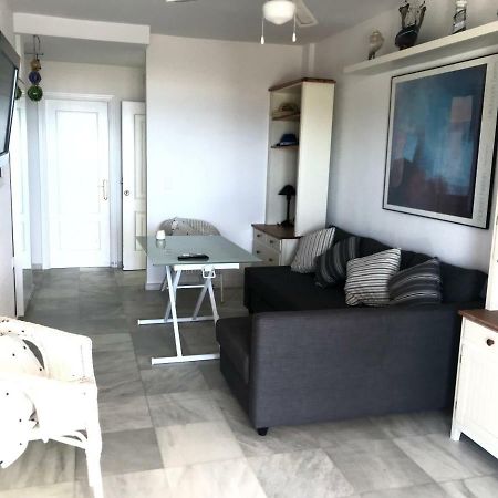 Apartamento El Chorrillo コニル・デ・ラ・フロンテラ エクステリア 写真
