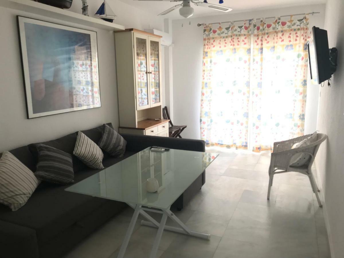 Apartamento El Chorrillo コニル・デ・ラ・フロンテラ エクステリア 写真